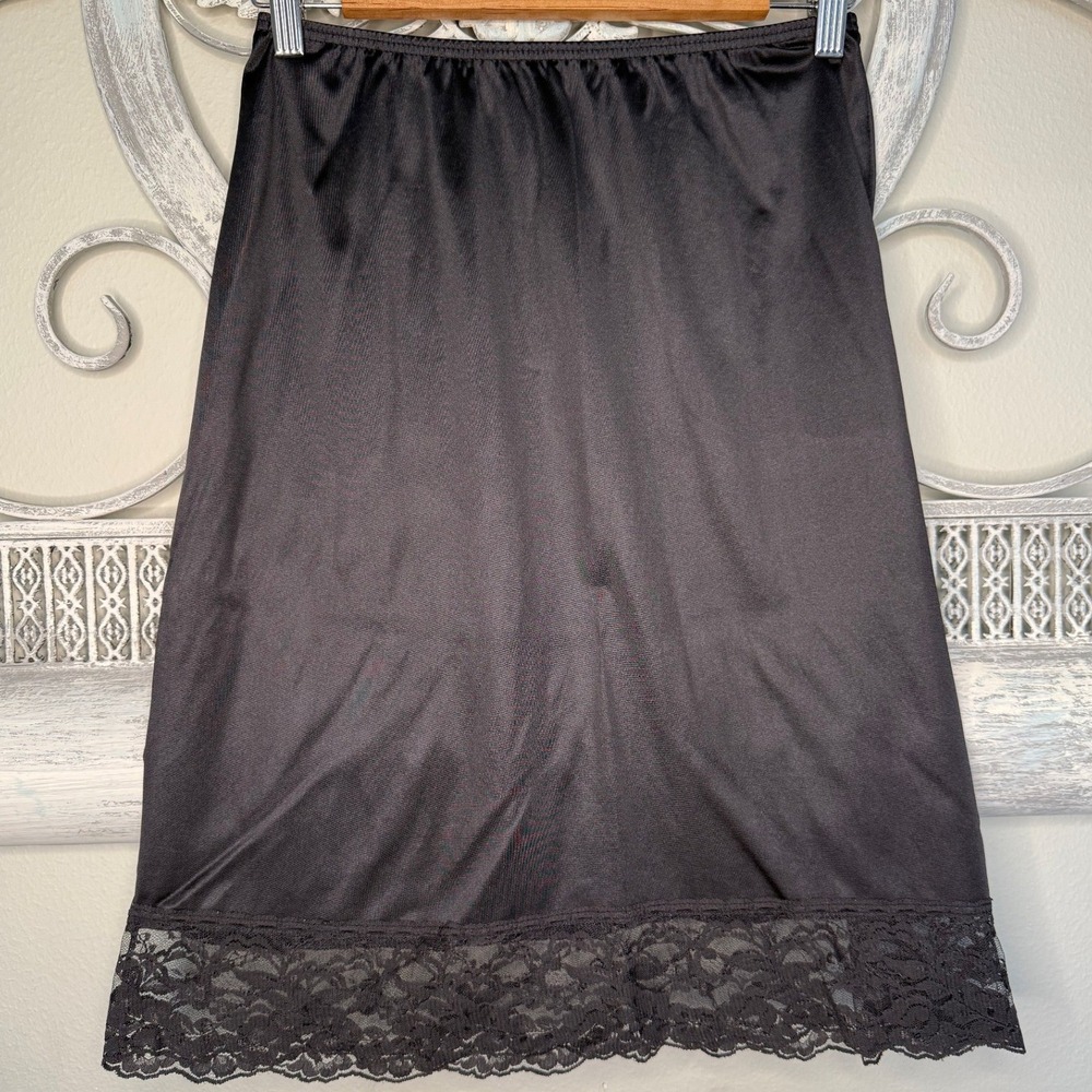 Vassarette Black Half Slip Lace Trim Tricot Nylon Skirt Slip Medium 24 Inch EUC